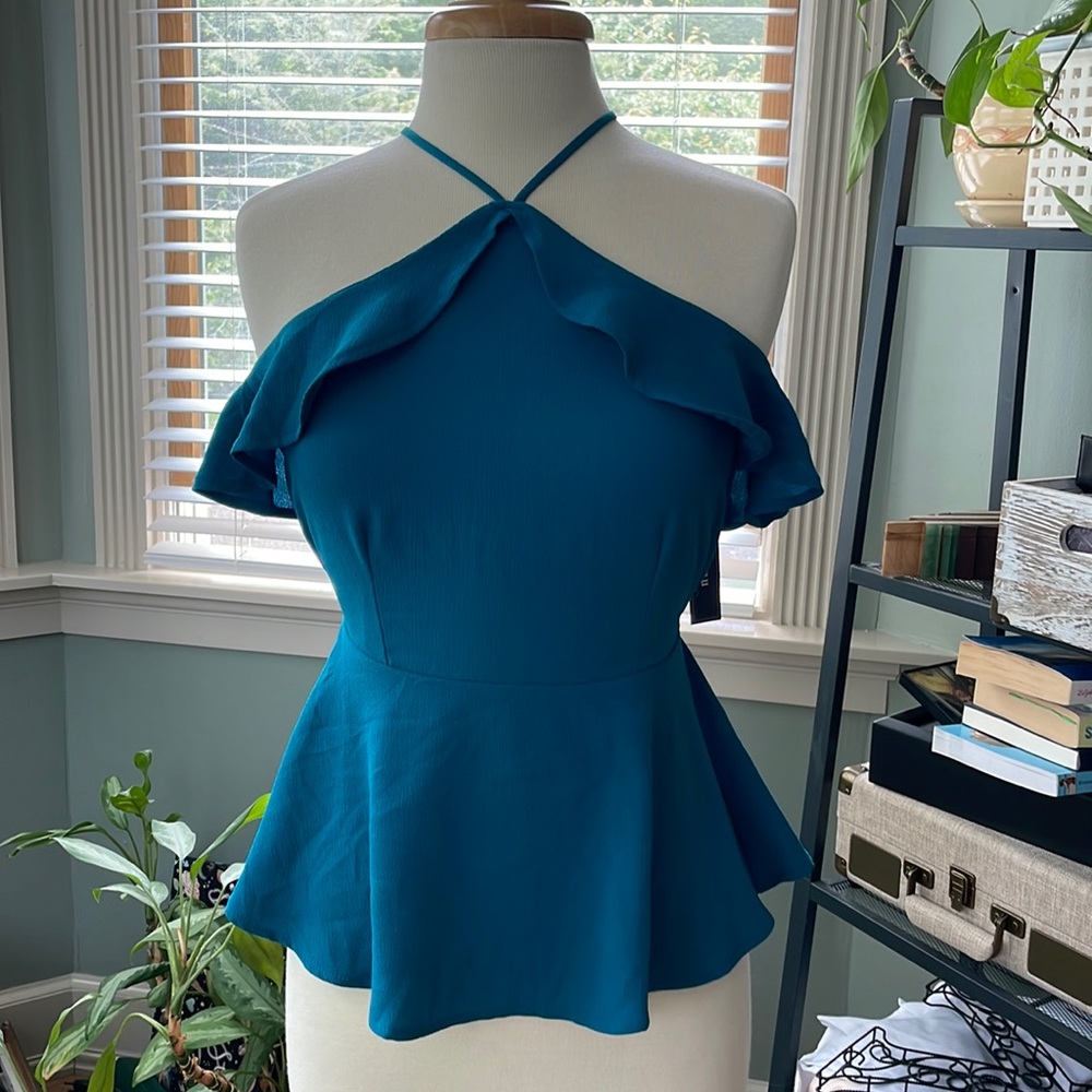 Monteau halter peplum top